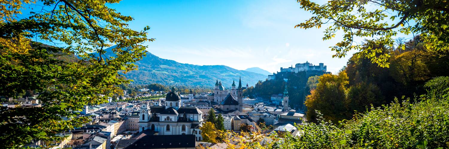 Mönchsberg im Herbst mit Blick auf Salzburg | © Tourismus Salzburg