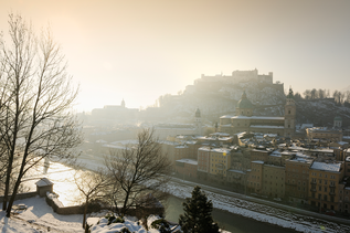 View of the Fortress Hohensalzburg during winter time | © www.guenterstandl.de